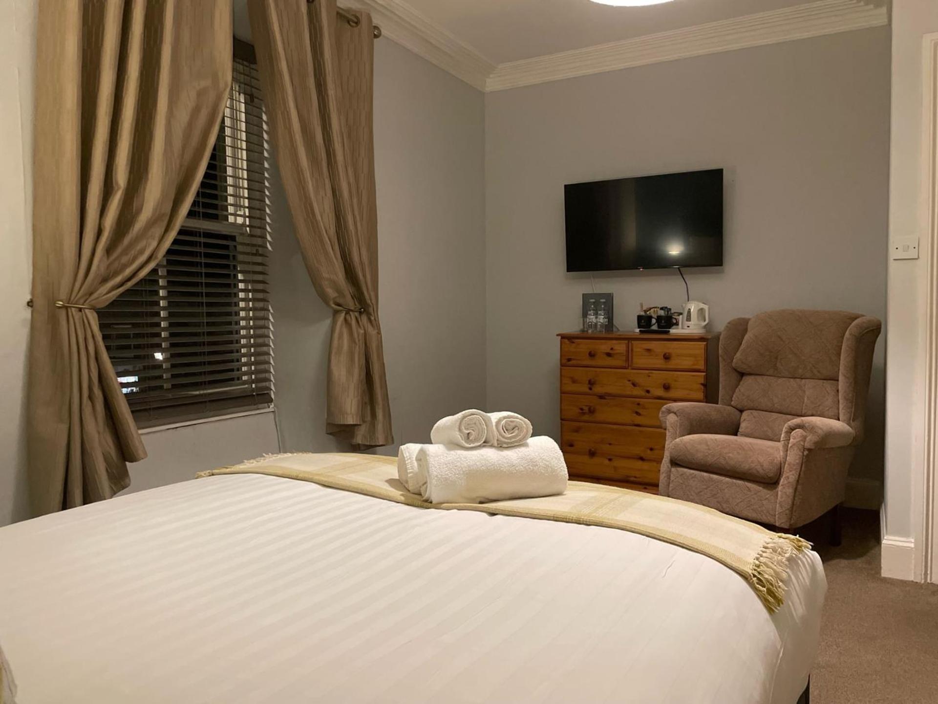 Prince Llewelyn Hotel Beddgelert Bagian luar foto