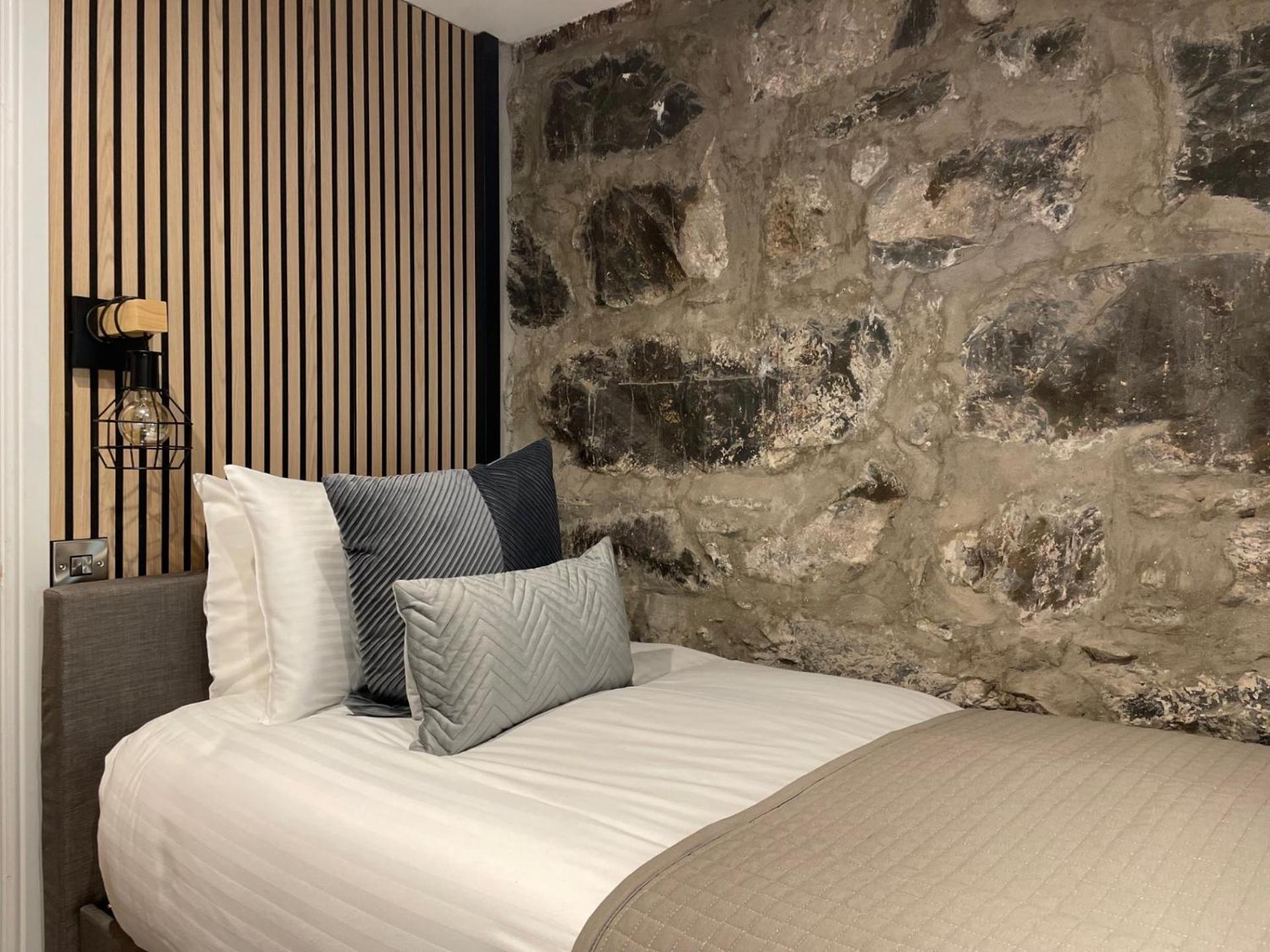 Prince Llewelyn Hotel Beddgelert Bagian luar foto